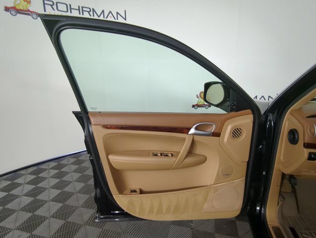 Used 2009 Porsche Cayenne S AWD/4WD image 18