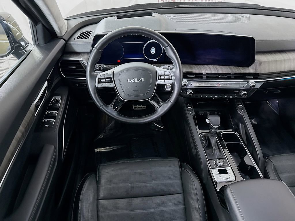 Used 2023 Kia Telluride SX Prestige image 3