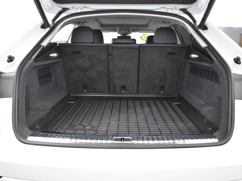 Used 2023 Audi Q8 Premium Plus image 26