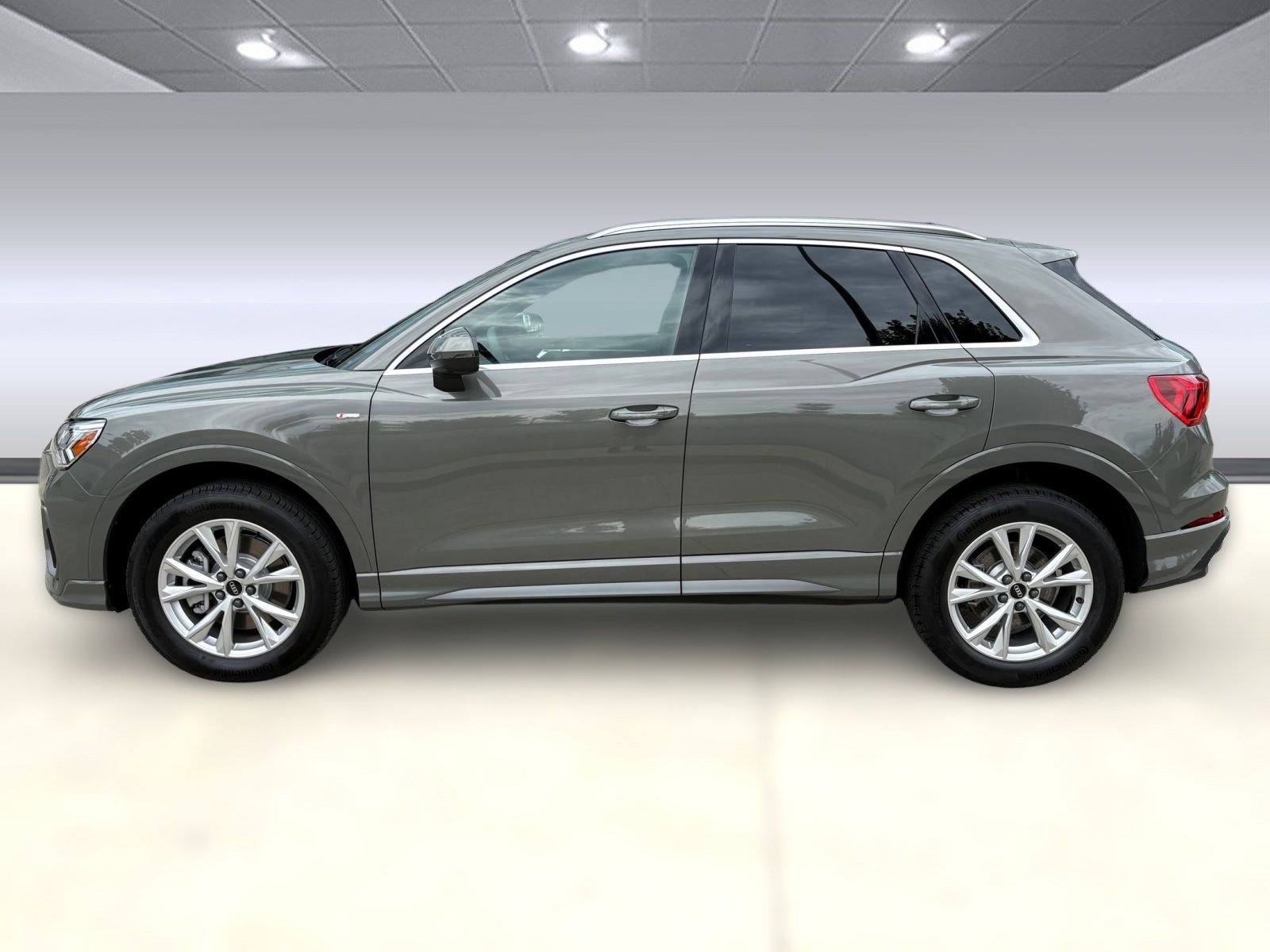 New 2025 Audi Q3 2.0T Premium Plus image 2