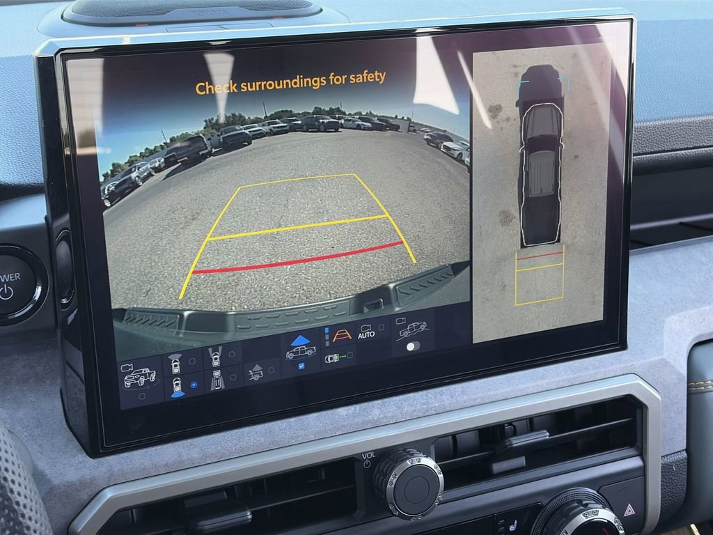 Used 2025 Toyota Tacoma 4x4 Double Cab Hybrid image 22