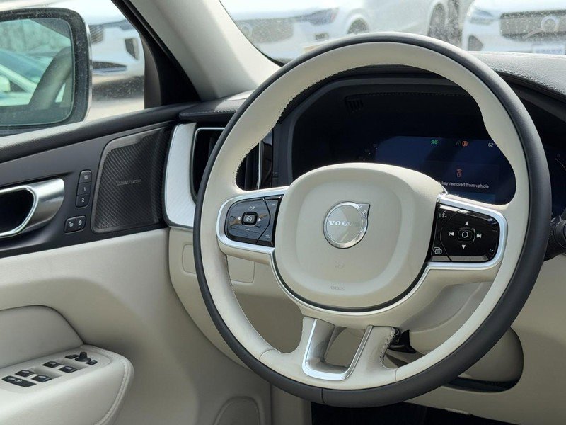 New 2026 Volvo XC60 B5 Ultra w/ Protection Package Premier image 7