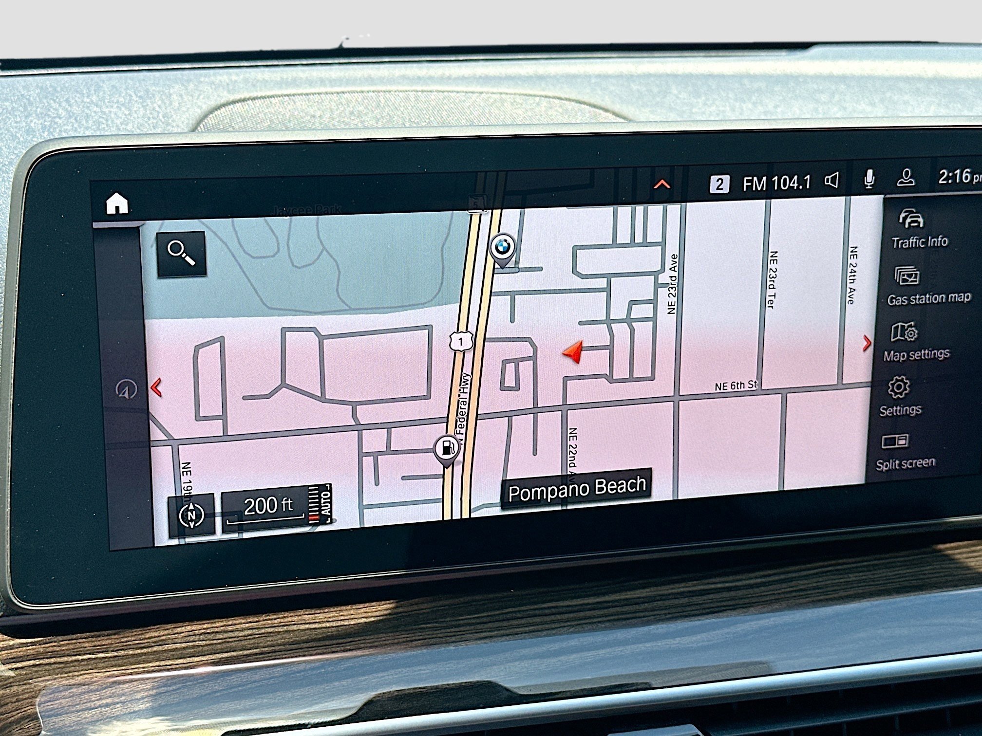 Used 2023 BMW 540i w/ Premium Package image 12