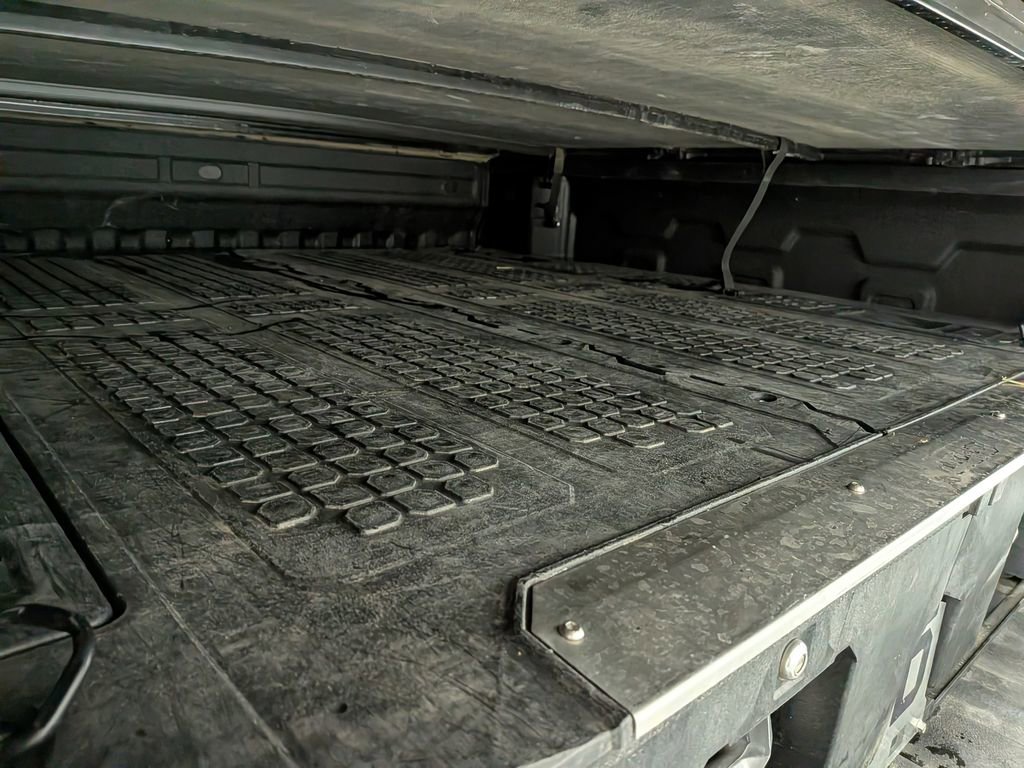 Used 2022 Chevrolet Silverado 1500 LT Trail Boss w/ LT Trail Boss Premium Package AWD/4WD image 11