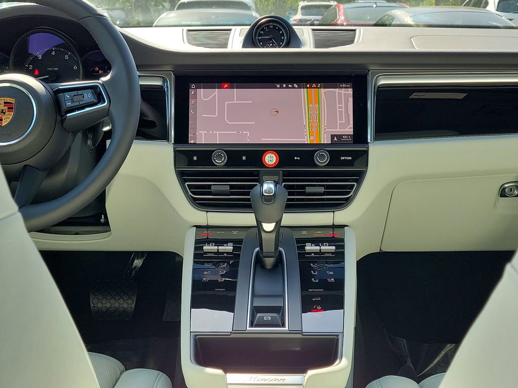 New 2026 Porsche Macan image 21