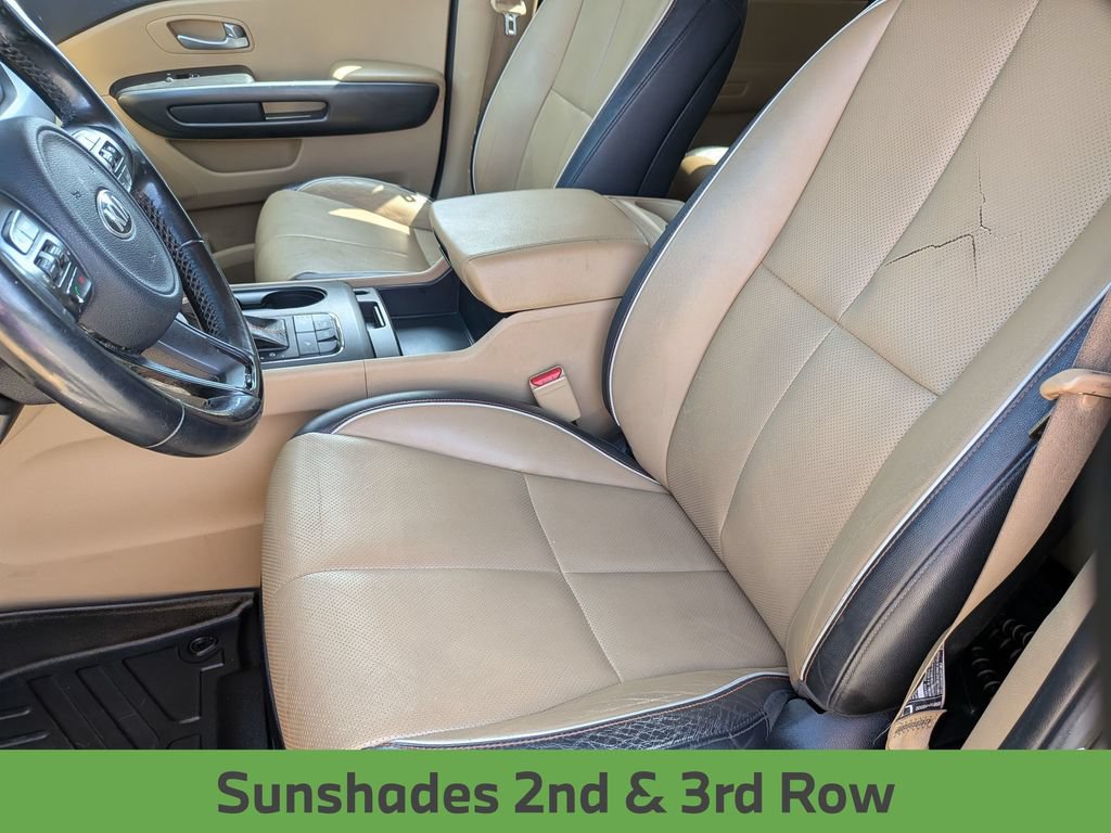 Used 2017 Kia Sedona LX w/ LX Essentials Premium Package FWD image 17