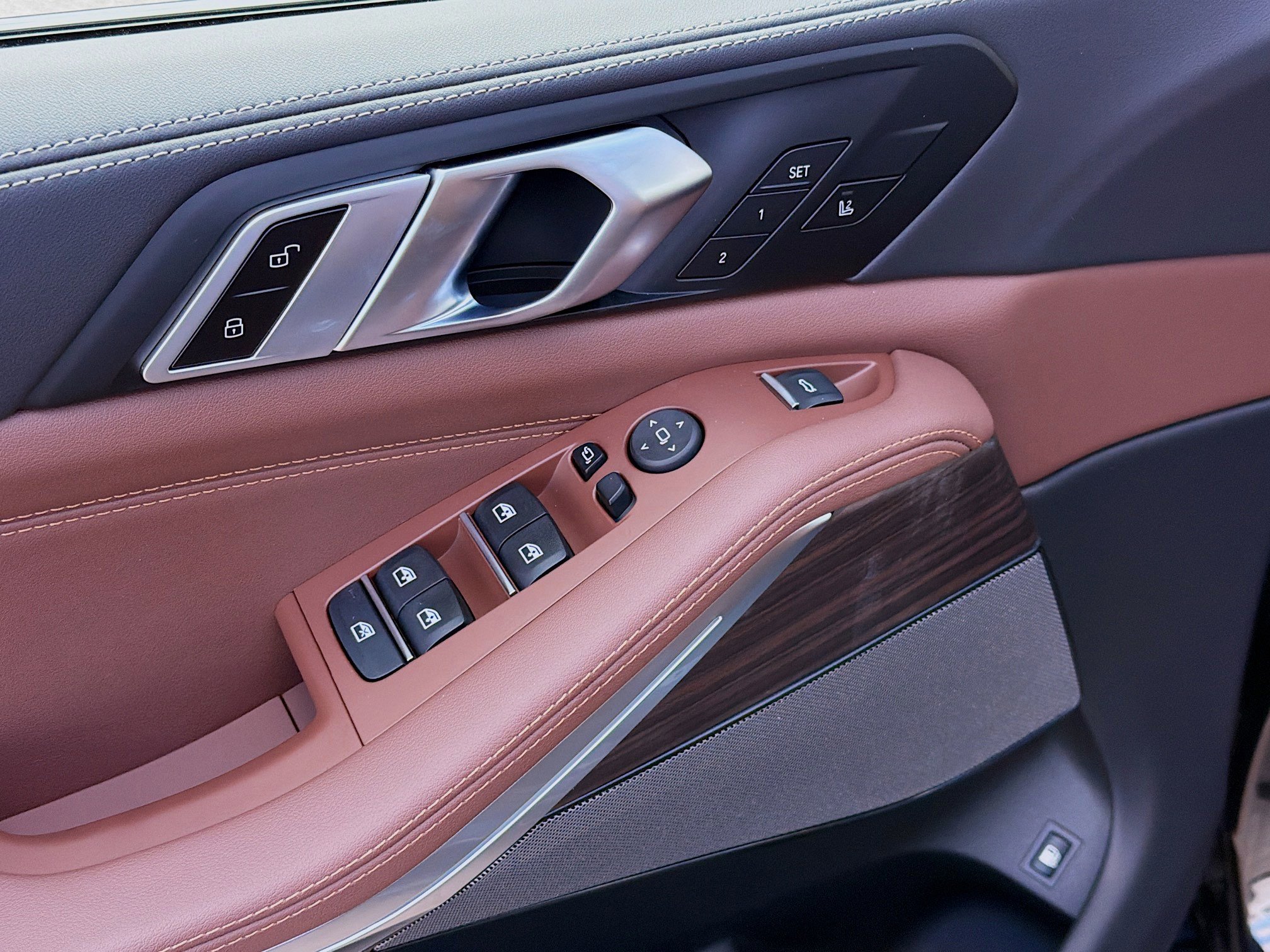 New 2026 BMW X5 xDrive50e w/ Executive Package image 23