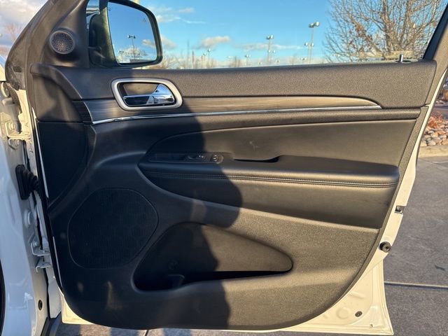 Used 2022 Jeep Grand Cherokee Limited image 22