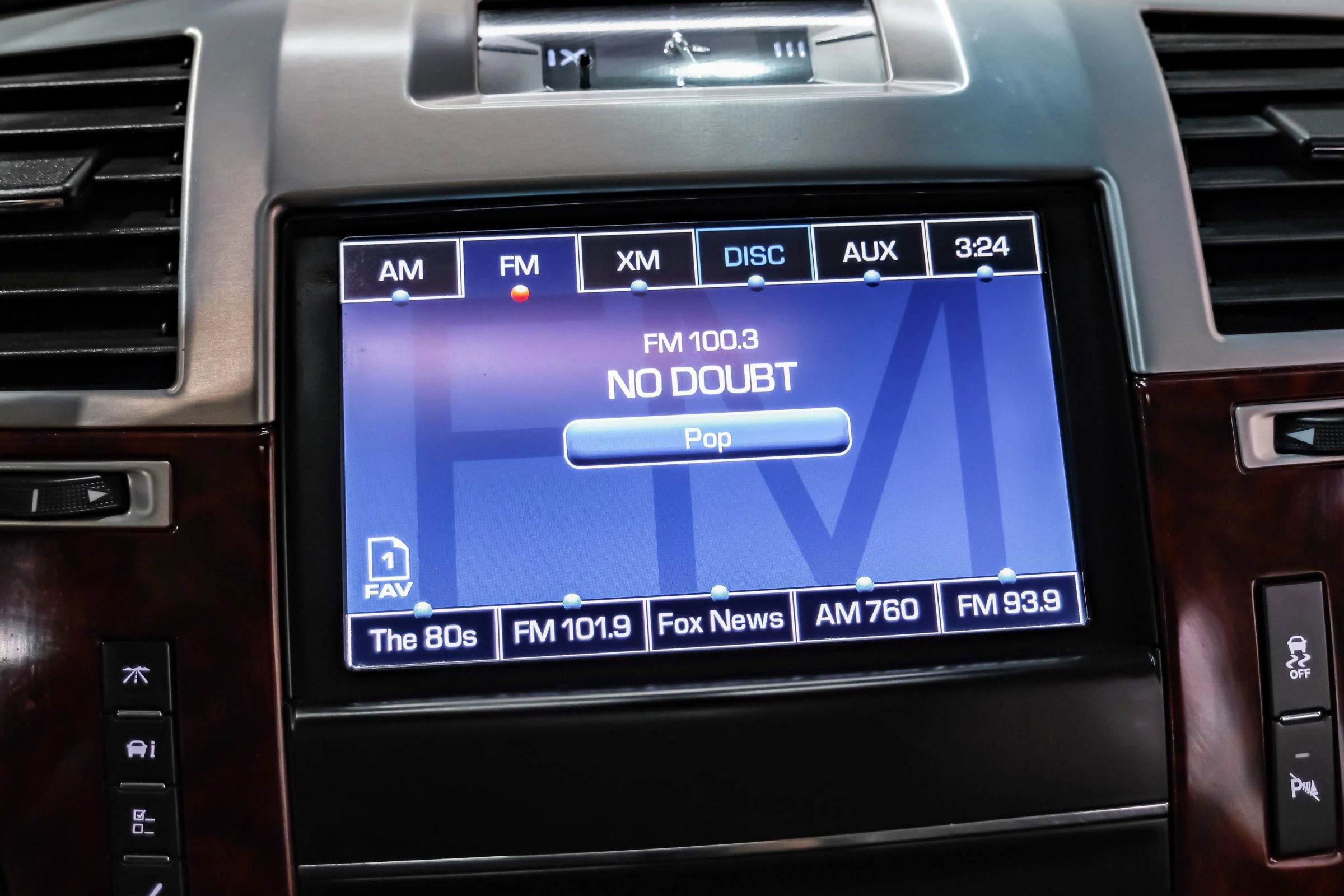 Used 2013 Cadillac Escalade EXT Premium AWD/4WD image 30