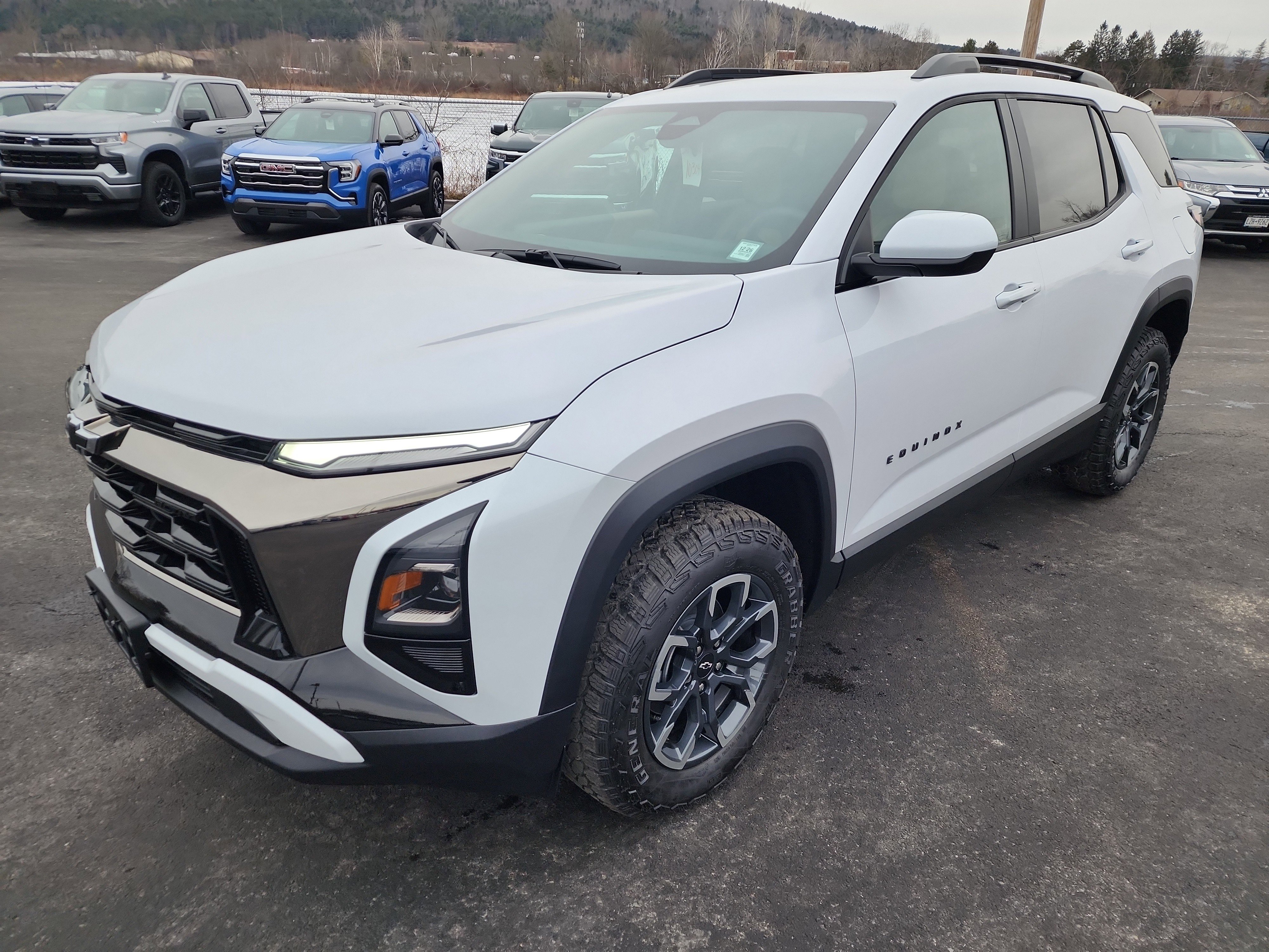 New 2026 Chevrolet Equinox ACTIV w/ Convenience Package III image 4