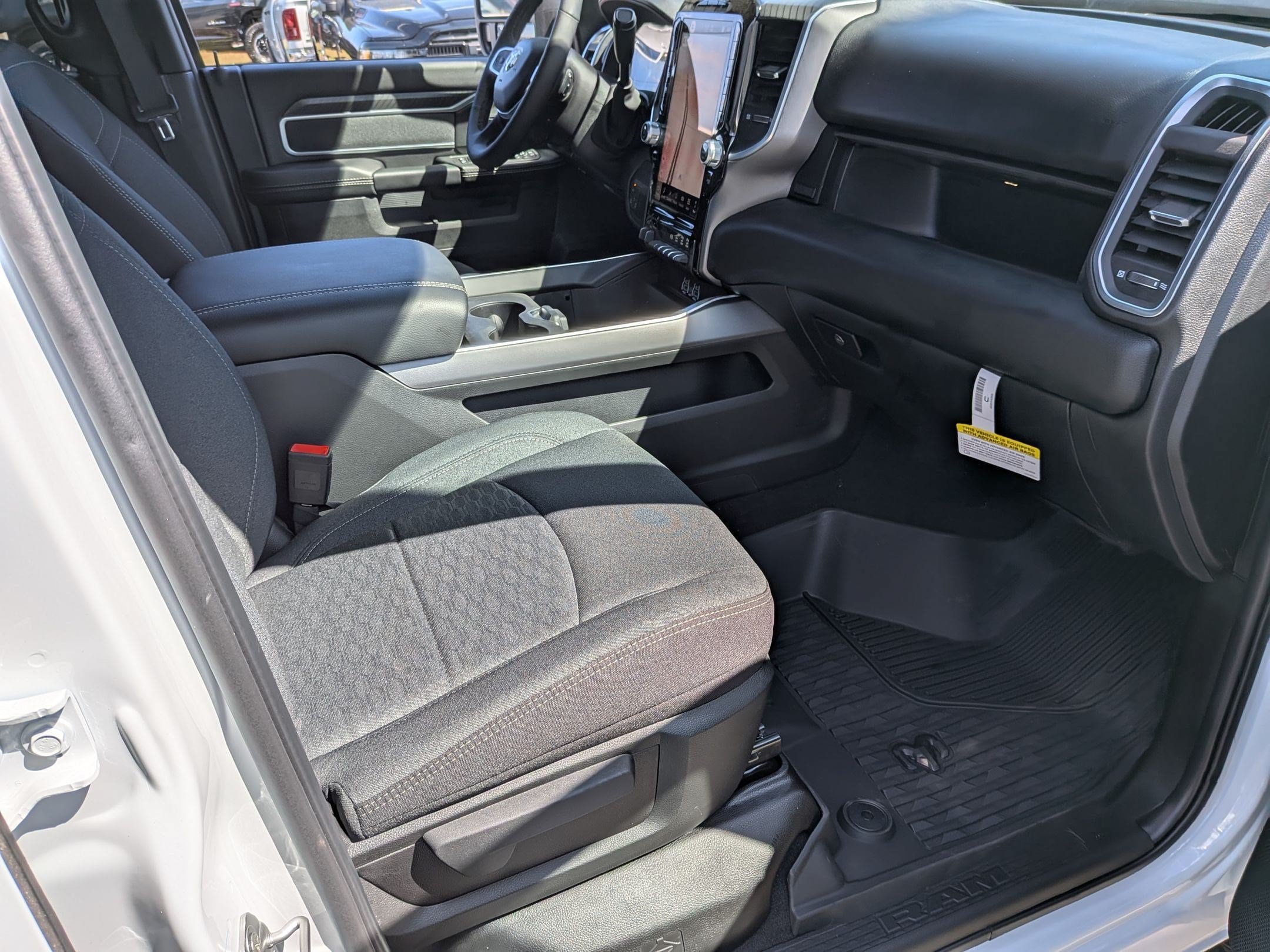 New 2026 RAM 2500 Big Horn AWD/4WD image 32