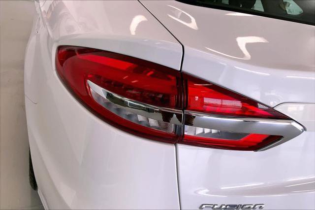Used 2019 Ford Fusion SE FWD image 30