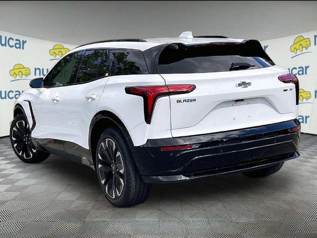 Used 2024 Chevrolet Blazer EV RS AWD/4WD image 4