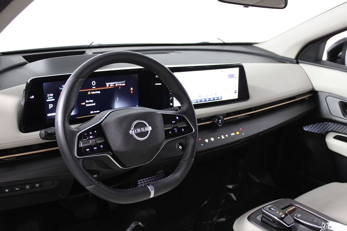 Used 2023 Nissan Ariya FWD image 8