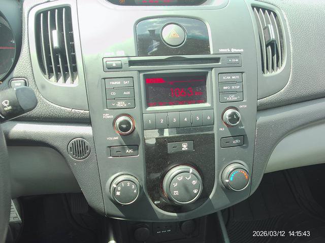 Used 2013 Kia Forte EX FWD image 12