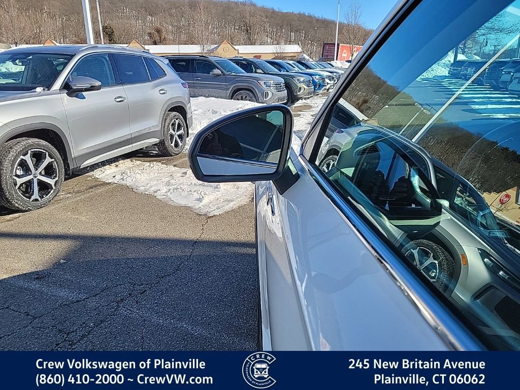 Certified 2022 Volkswagen Taos SE image 26