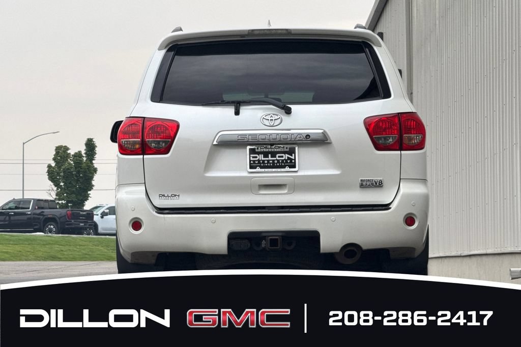 Used 2015 Toyota Sequoia Platinum AWD/4WD image 5