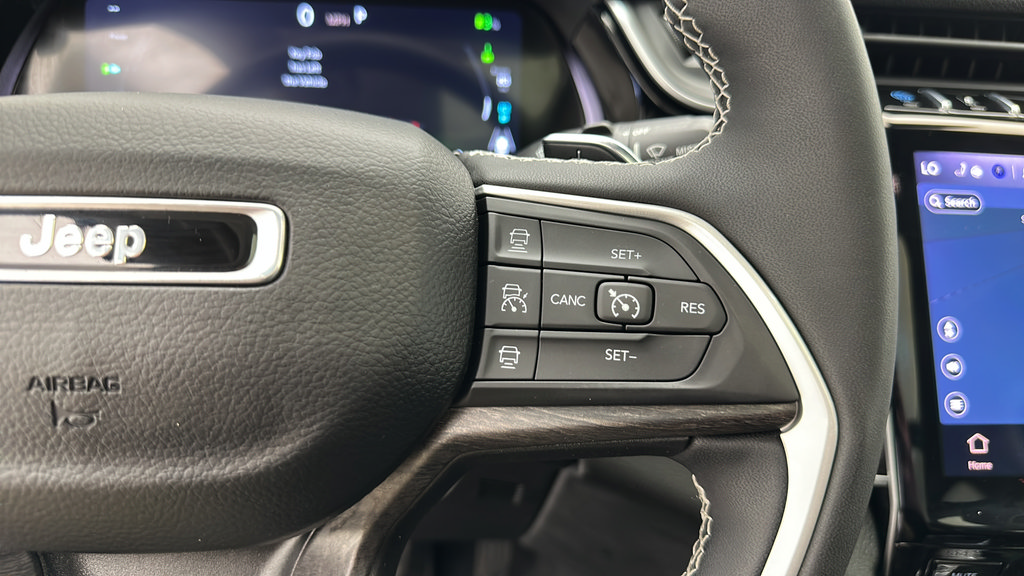 Used 2023 Jeep Grand Cherokee 4WD 4xe image 20