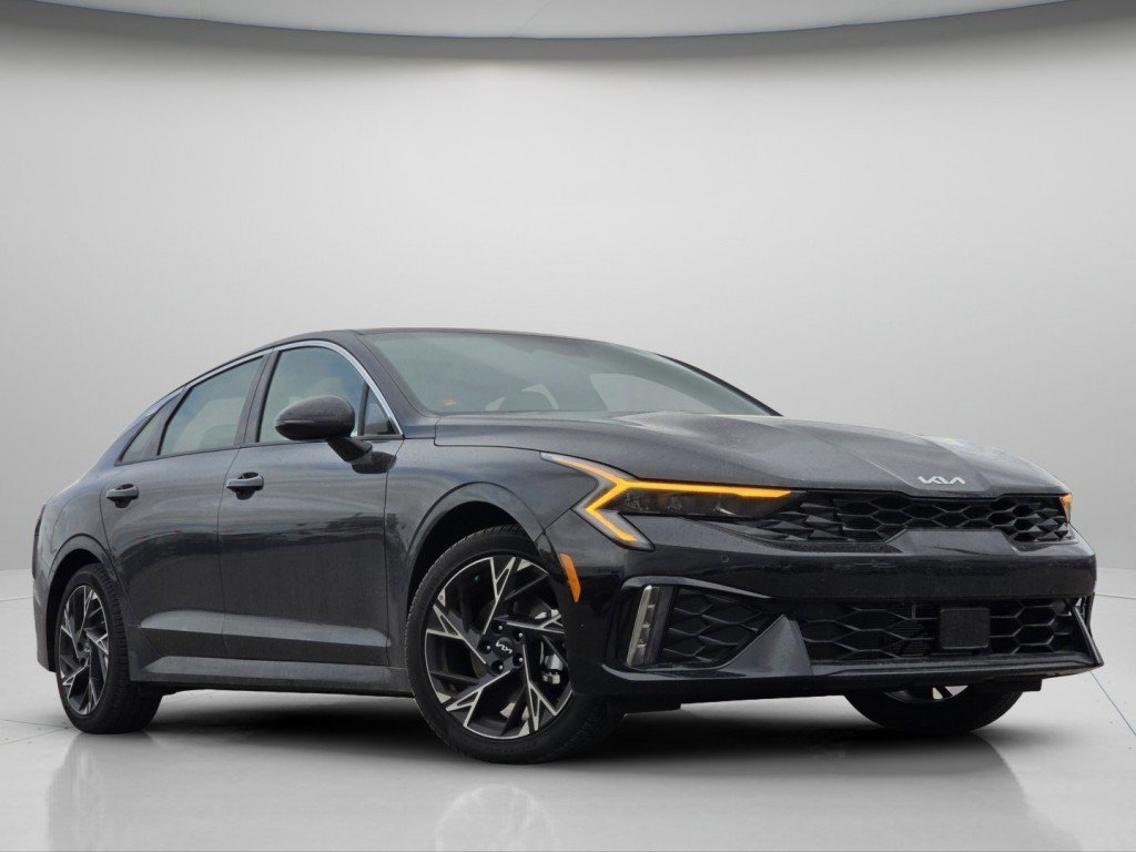 Used 2026 Kia K5 GT-Line image 2