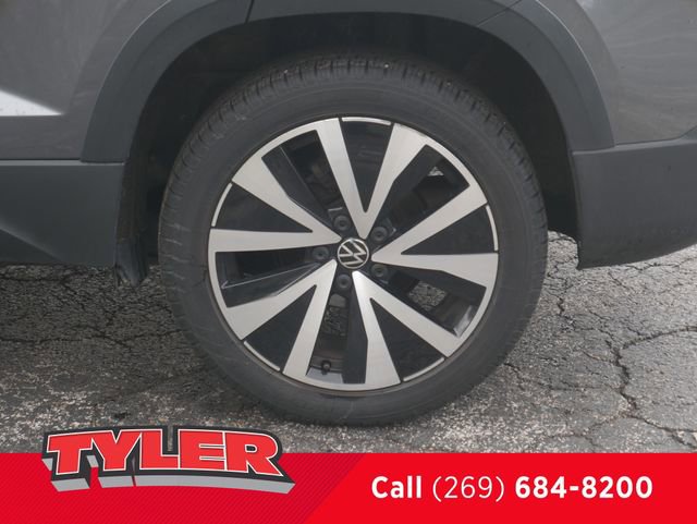 Used 2022 Volkswagen Taos SE image 45