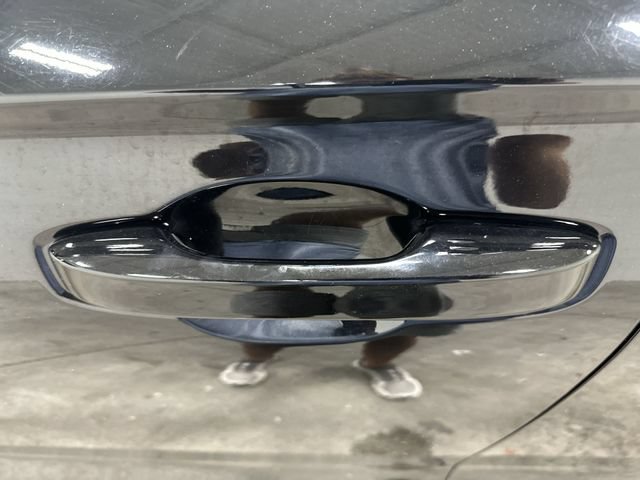 Used 2025 Honda CR-V EX image 11