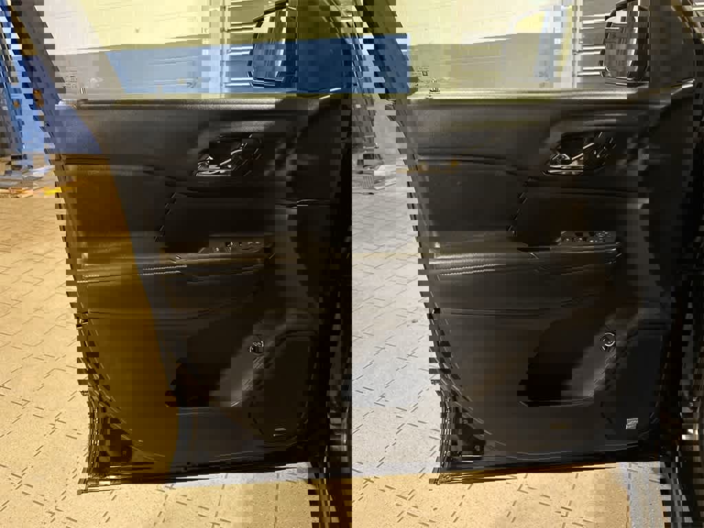 Used 2017 GMC Acadia SLT image 33