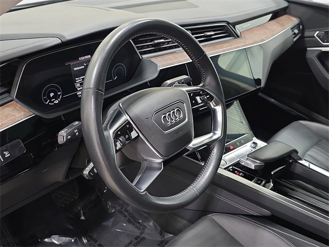 Used 2020 Audi e-tron Premium Plus image 16