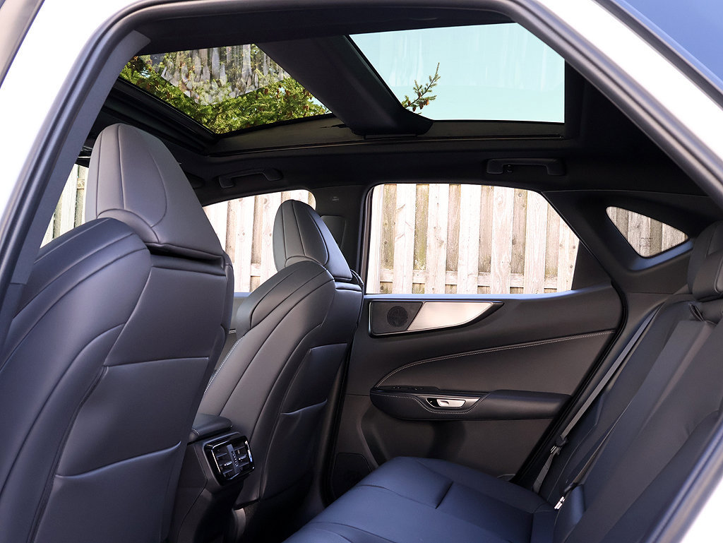 New 2026 Lexus NX 350 F Sport AWD/4WD image 16