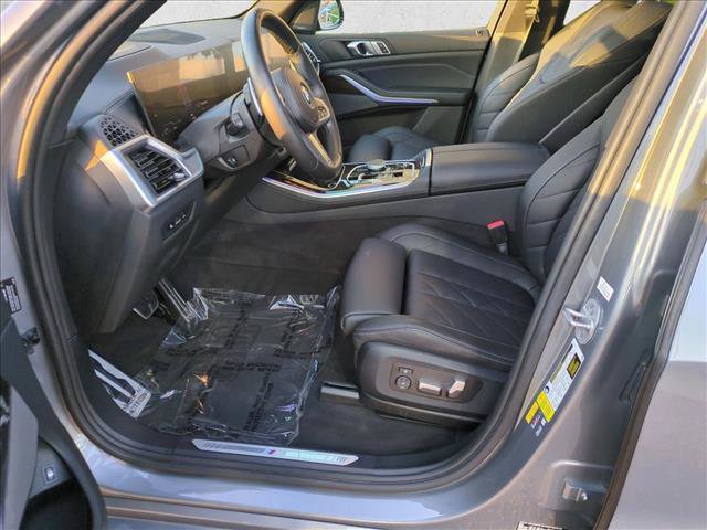 Used 2024 BMW X5 xDrive50e w/ M Sport Package AWD/4WD image 17