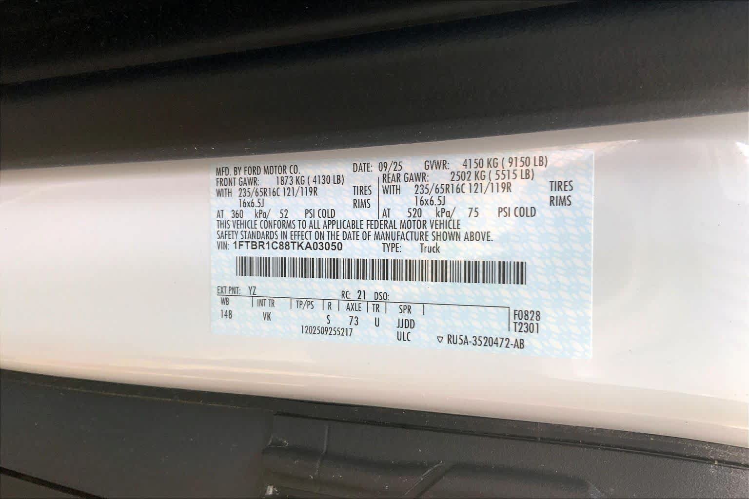 New 2026 Ford Transit 250 148 Medium Roof w/ Load Area Protection Package RWD image 16