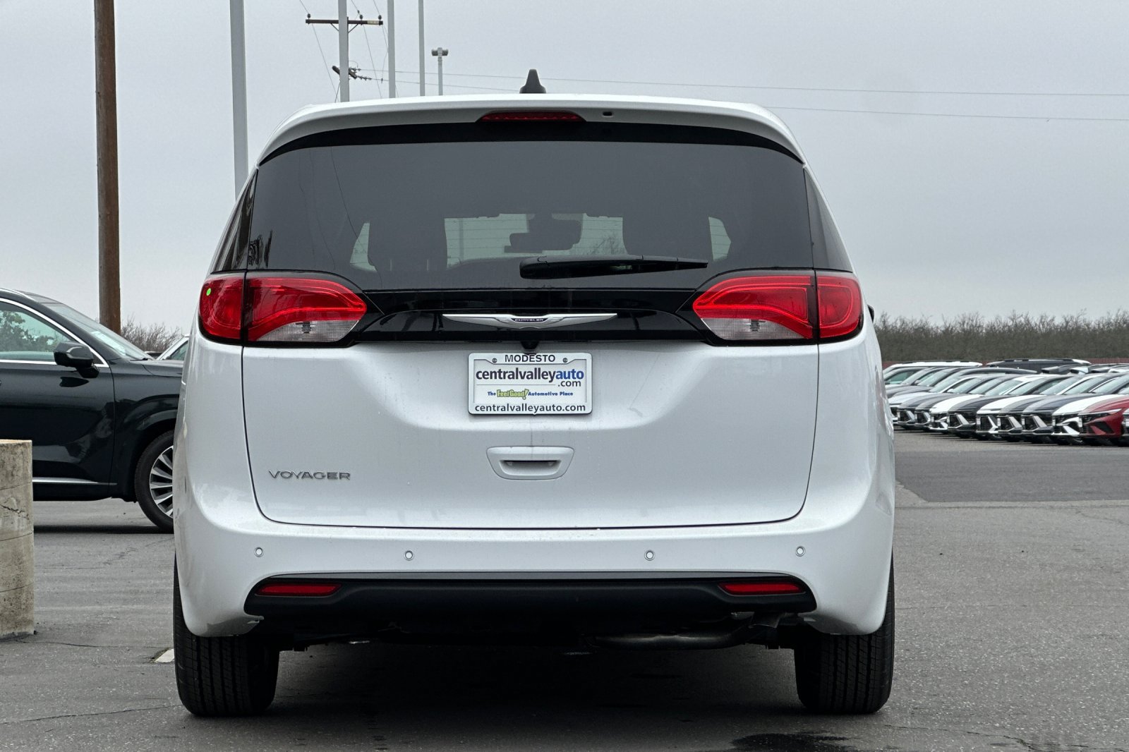 New 2026 Chrysler Voyager LX FWD image 5