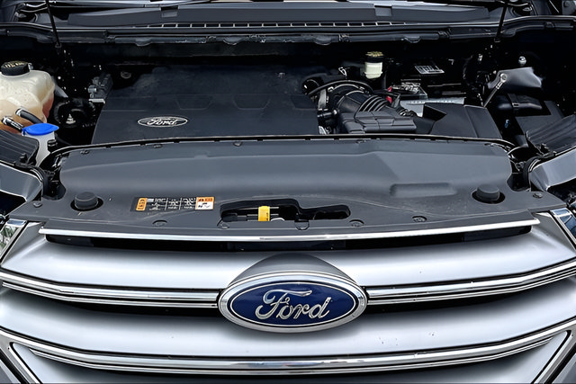 Used 2016 Ford Edge Titanium AWD/4WD image 30