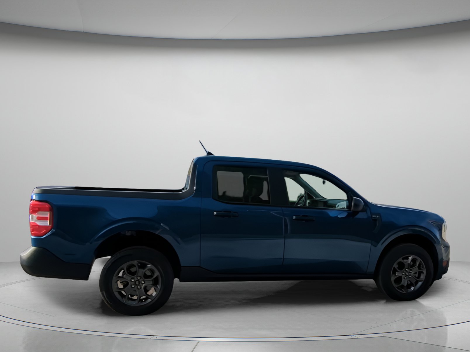 Certified 2024 Ford Maverick XLT FWD image 31