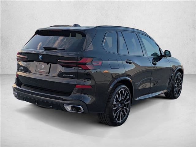 New 2026 BMW X5 xDrive50e w/ M Sport Package AWD/4WD image 2