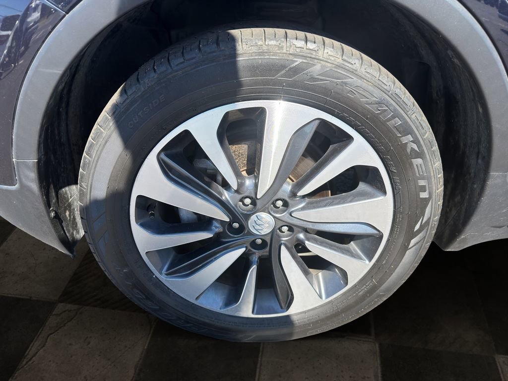 Certified 2021 Buick Encore Preferred w/ Safety Package FWD image 9