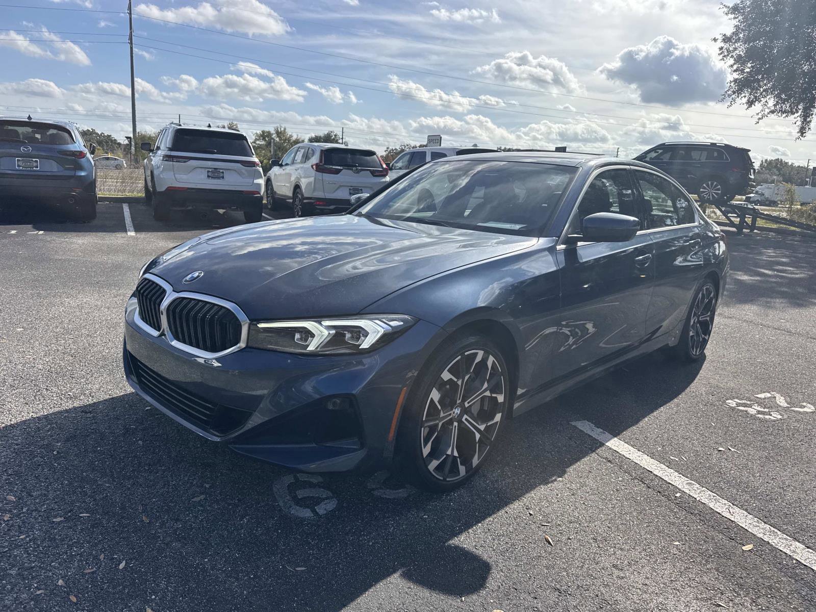 Certified 2025 BMW 330i Sedan image 7