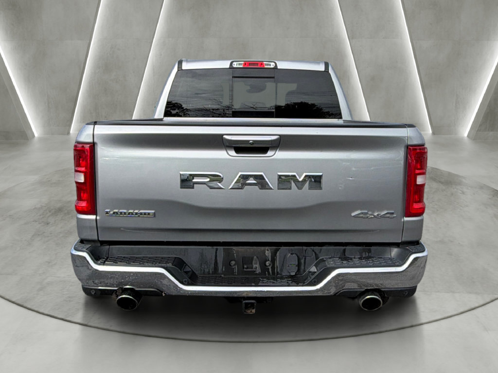 Used 2025 RAM 1500 Laramie AWD/4WD image 4