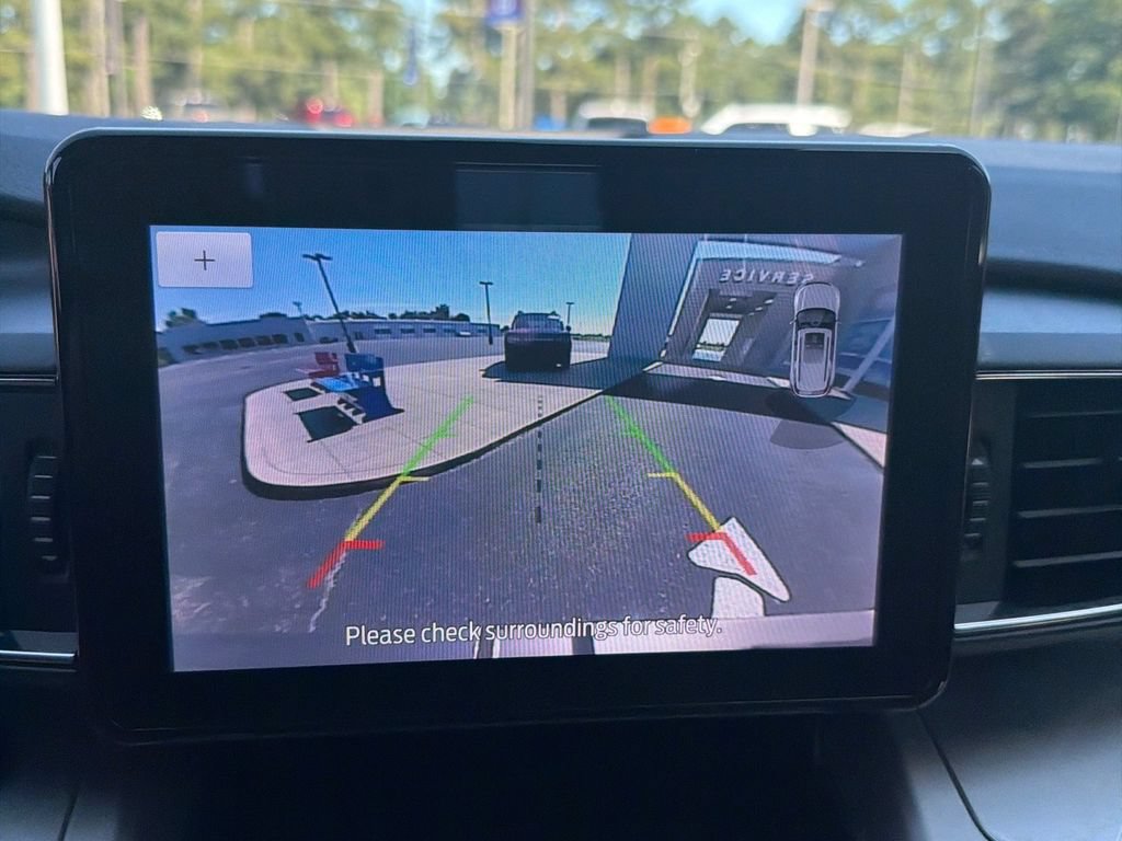 Used 2021 Ford Explorer XLT w/ Equipment Group 202A RWD image 19