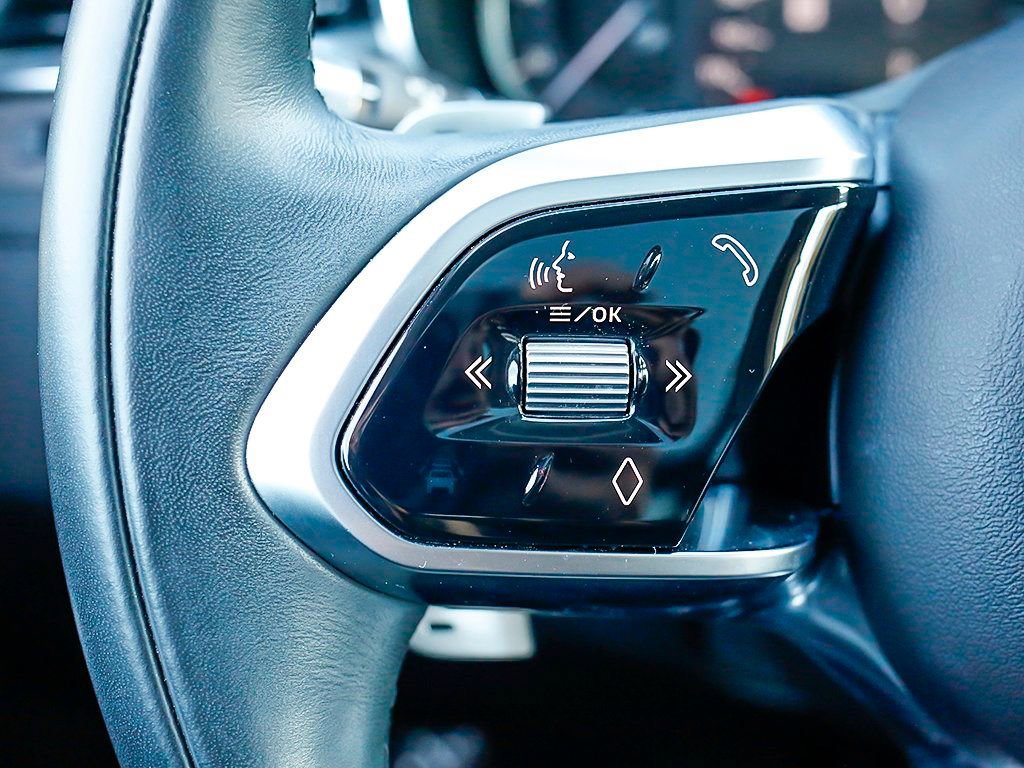 Used 2022 Jaguar F-PACE S AWD/4WD image 38