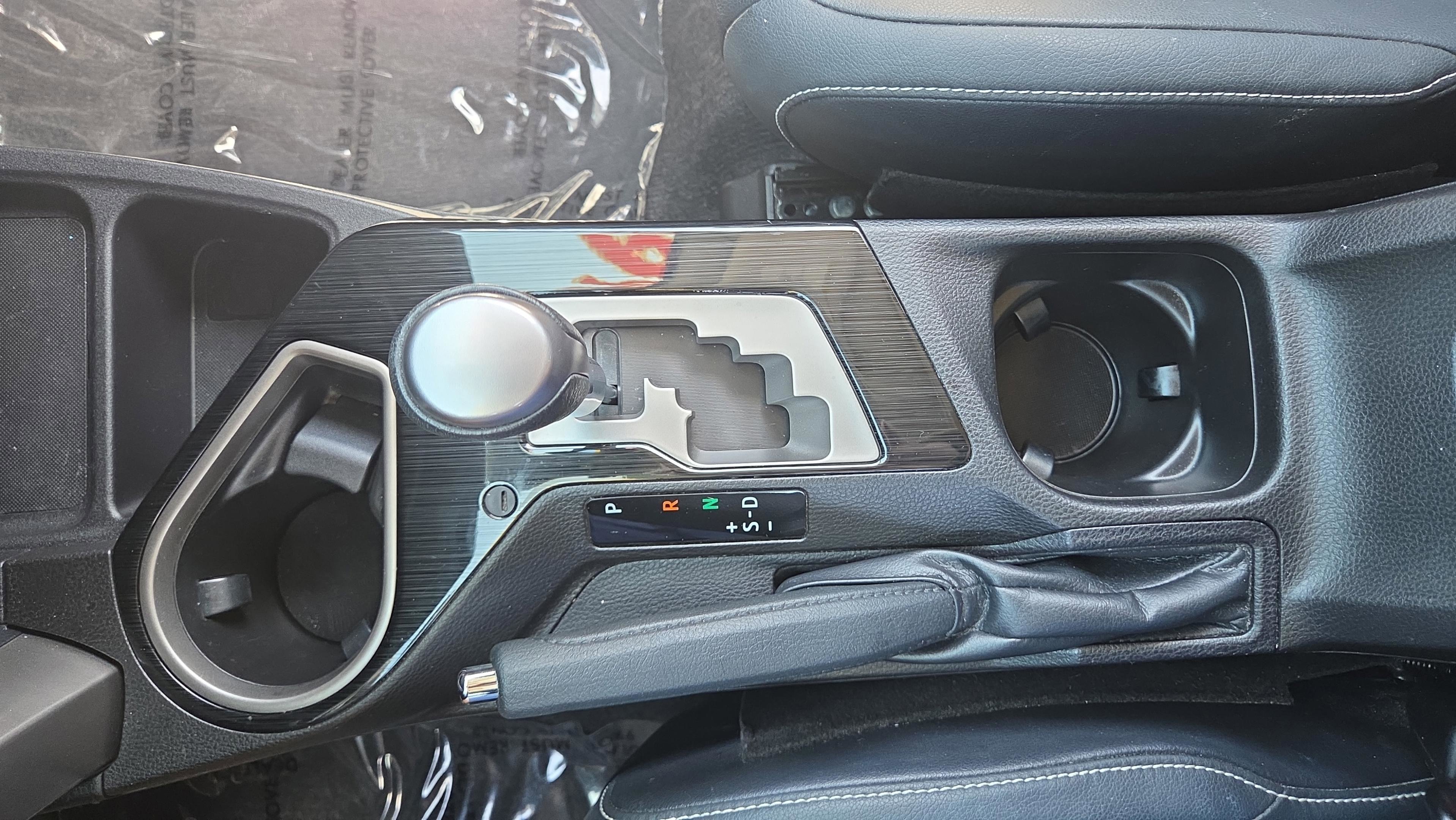 Used 2016 Toyota RAV4 Limited FWD image 36