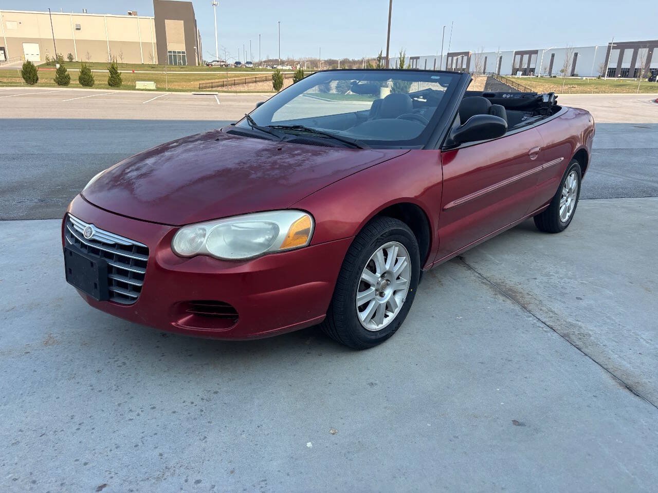 Used 2004 Chrysler Sebring GTC FWD image 2