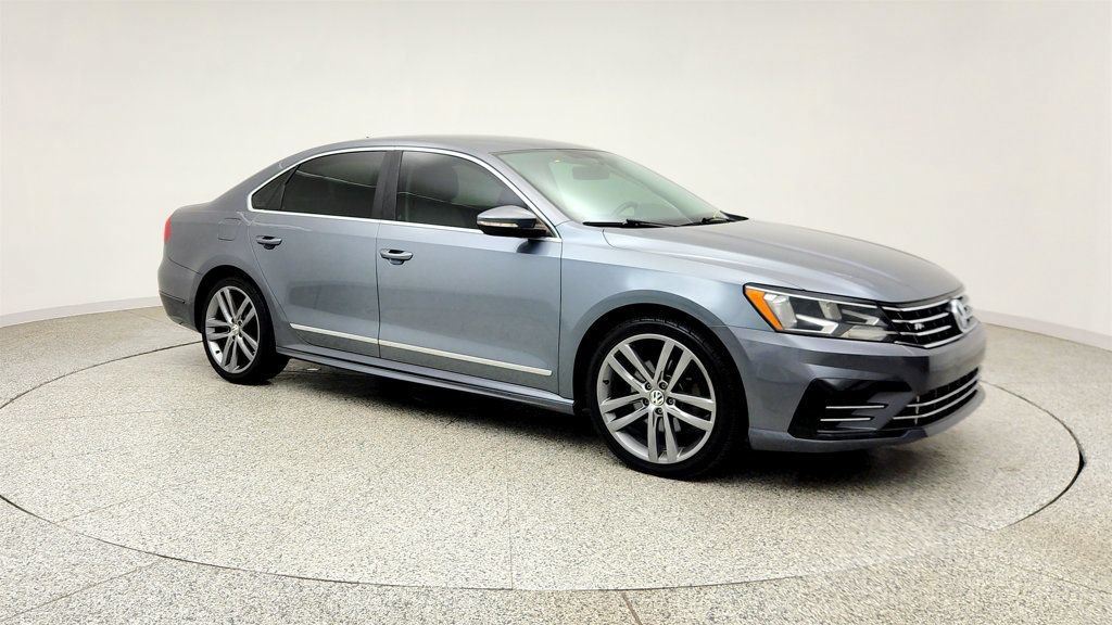 Used 2016 Volkswagen Passat 1.8T R-Line FWD image 3