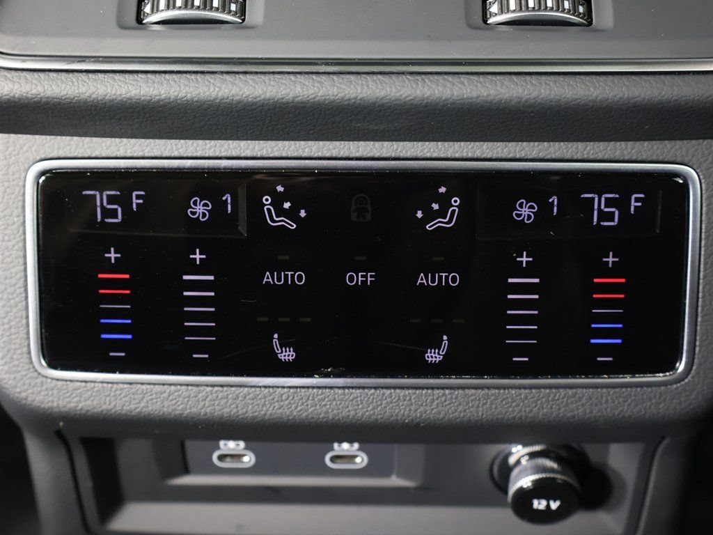 Used 2025 Audi RS 6 performance AWD/4WD image 58