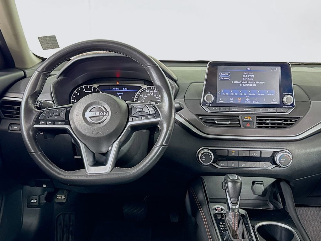 Used 2023 Nissan Altima 2.5 SR image 12