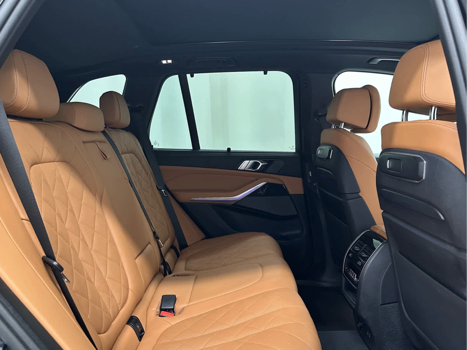 Used 2024 BMW X5 xDrive40i w/ Executive Package image 21