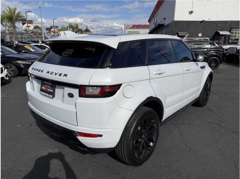 Used 2017 Land Rover Range Rover Evoque HSE Dynamic AWD/4WD image 6