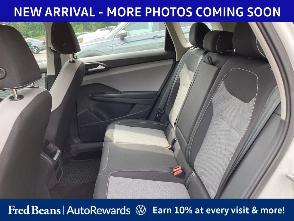 Used 2023 Volkswagen Taos S FWD image 9