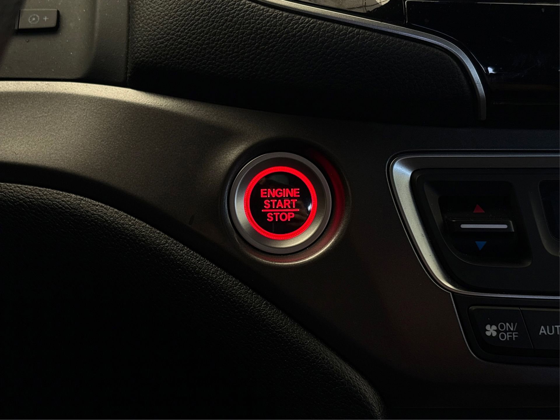 Used 2022 Honda Pilot Sport image 27