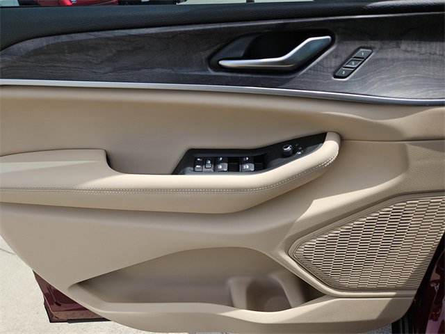 Used 2024 Jeep Grand Cherokee L Limited w/ Trailer Tow Package image 16