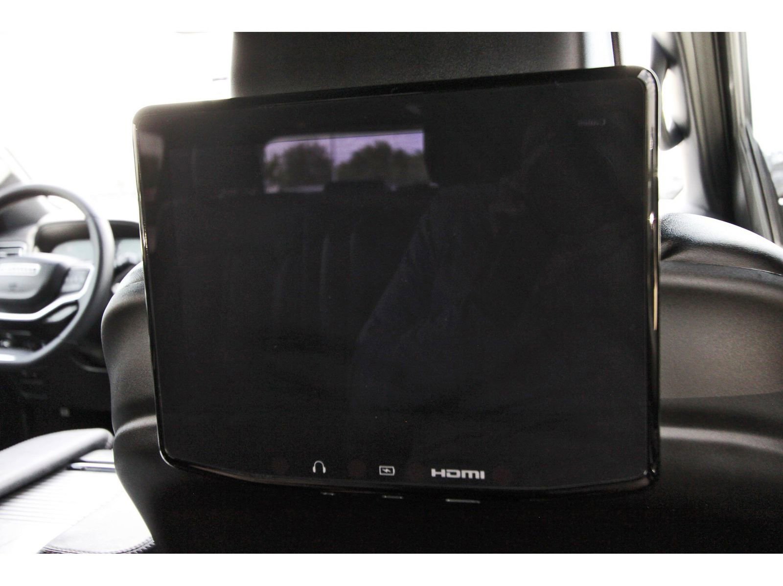 Used 2024 Jeep Wagoneer Series II image 17